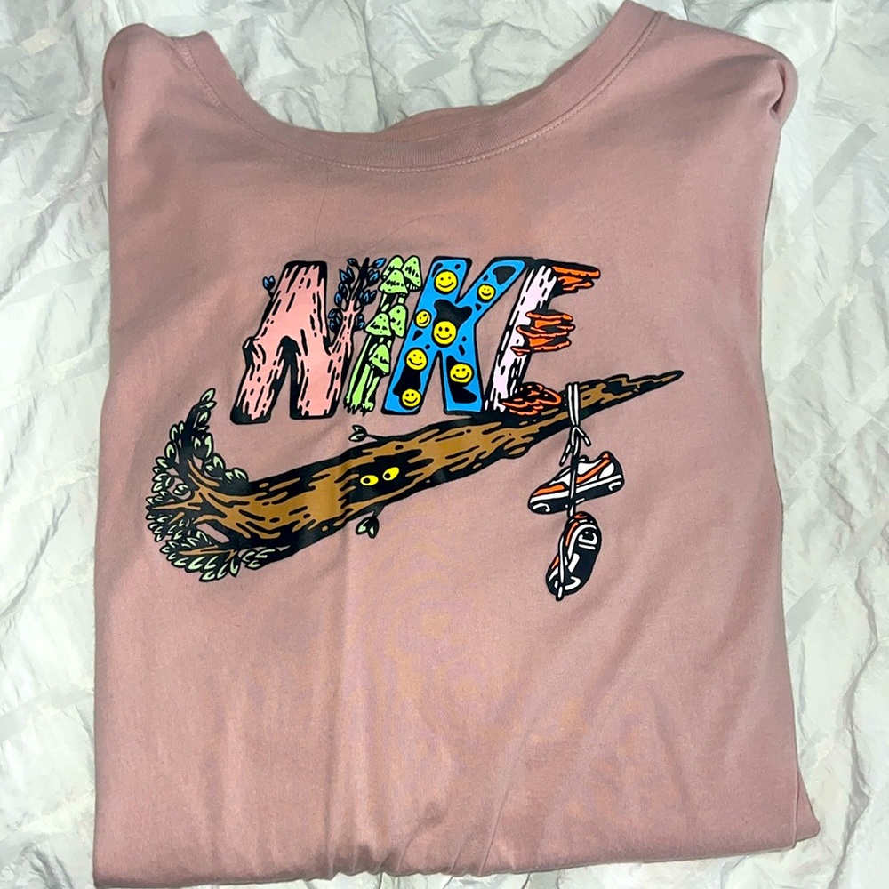 Nike t-shirt